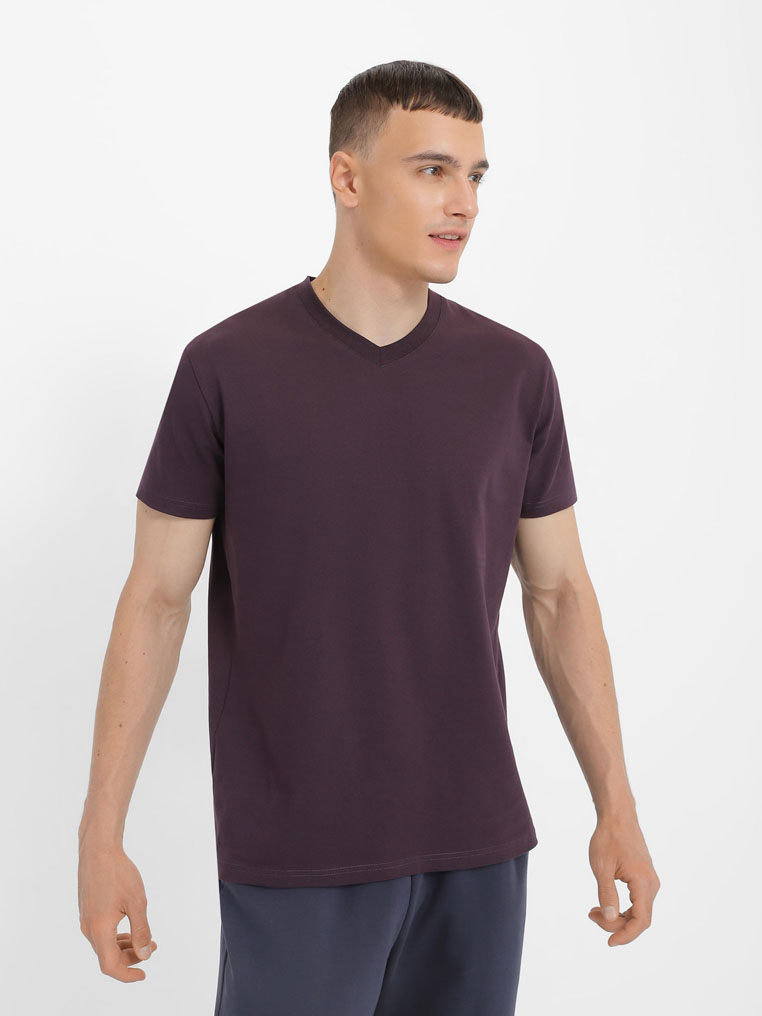 V-neck T-shirt