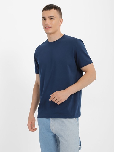 T-shirt with untreated edges